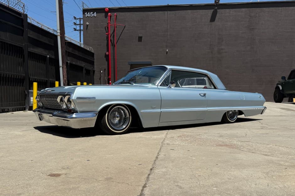 1963 Chevrolet Impala (1961-1964) sold for $30,000