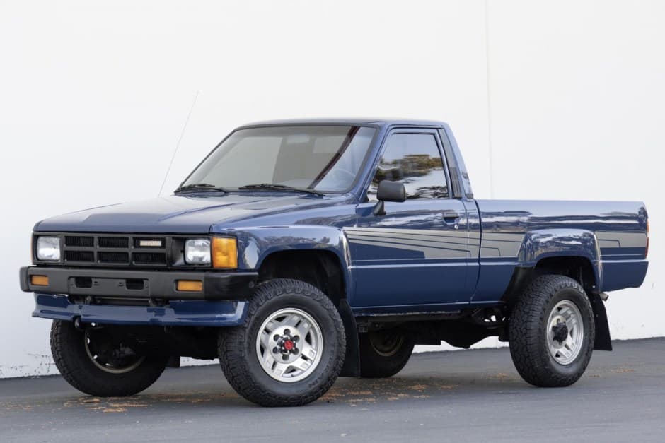 1986 Toyota Pickup (N50/N60/N70 1984-1988) sold for $12,251