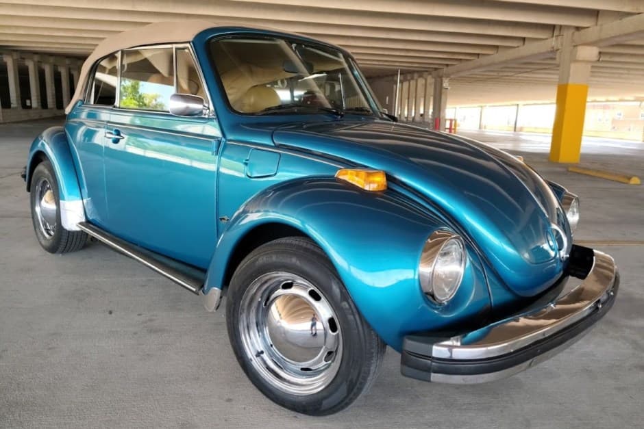 1979 Volkswagen Super Beetle sold for $7,600