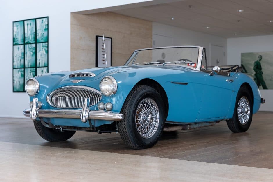 1967 Austin-Healey 3000 sold for $30,517