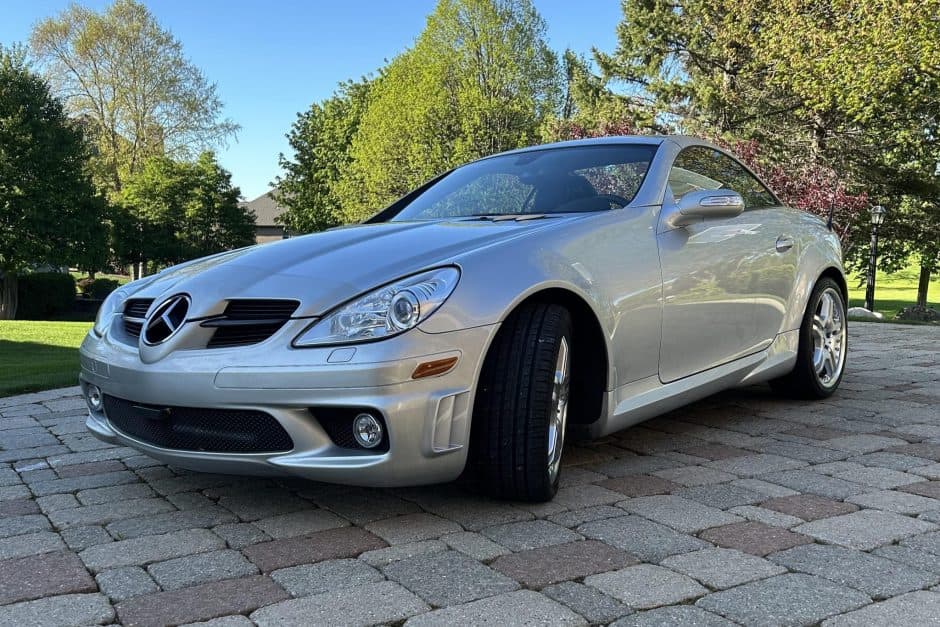 2006 Mercedes-Benz SLK & SLC-Class sold for $38,000