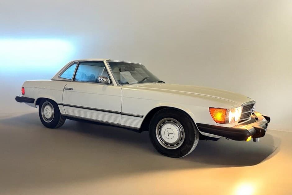 1975 Mercedes-Benz R107 SL sold for $6,510
