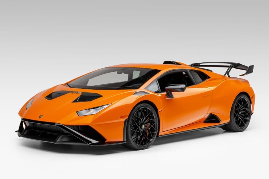 2022 Lamborghini Huracán sold for $355,000