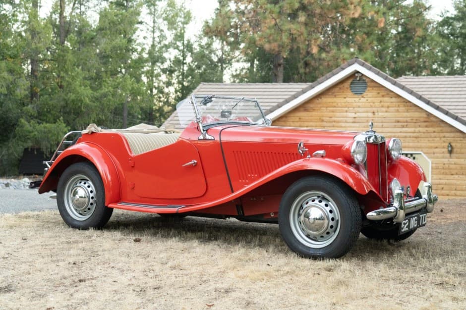 1952 MG TD sold for $11,500
