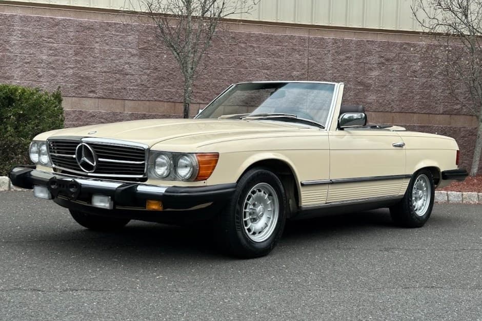 1985 Mercedes-Benz R107 SL sold for $23,000