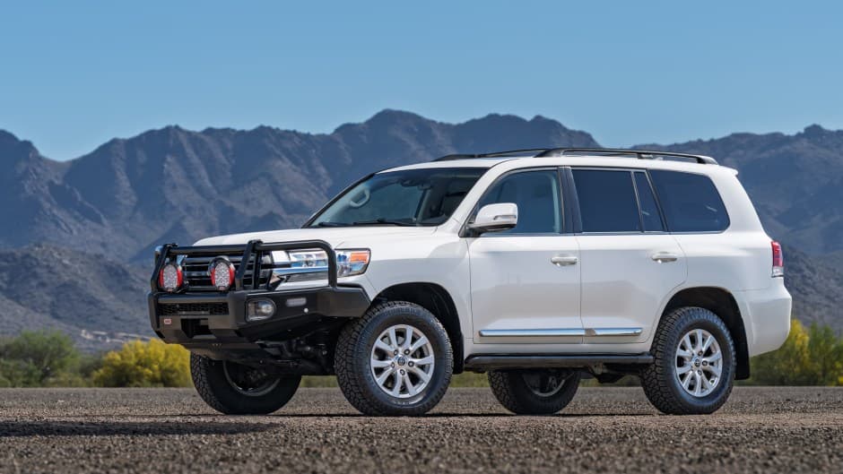 2018 Toyota Land Cruiser 200-Series sold for $54,650