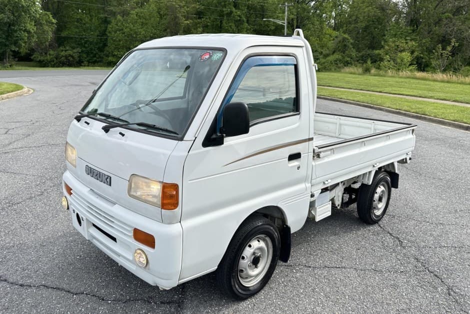 1998 Suzuki Carry sold for $6,000