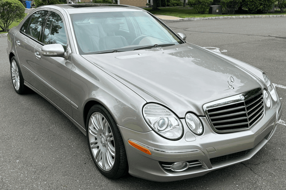 2008 Mercedes-Benz W211 E-Class sold for $13,500