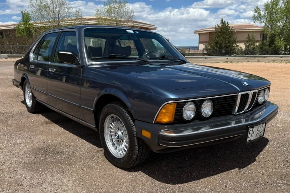 1985 BMW E23 7-Series sold for $15,500