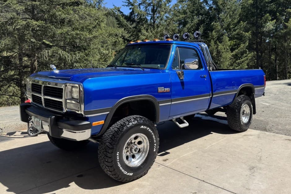 1991 Dodge Ram (1981-1993) sold for $25,800