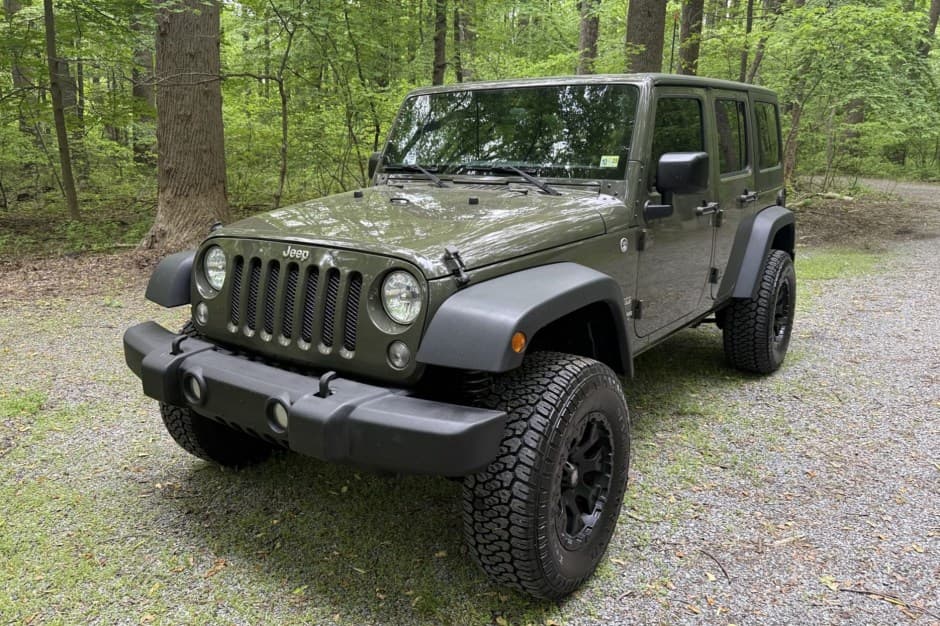 2015 Jeep Wrangler JK (2007-2018) sold for $11,300