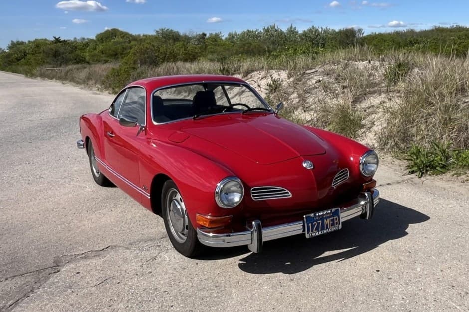 1974 Volkswagen Karmann Ghia sold for $13,419