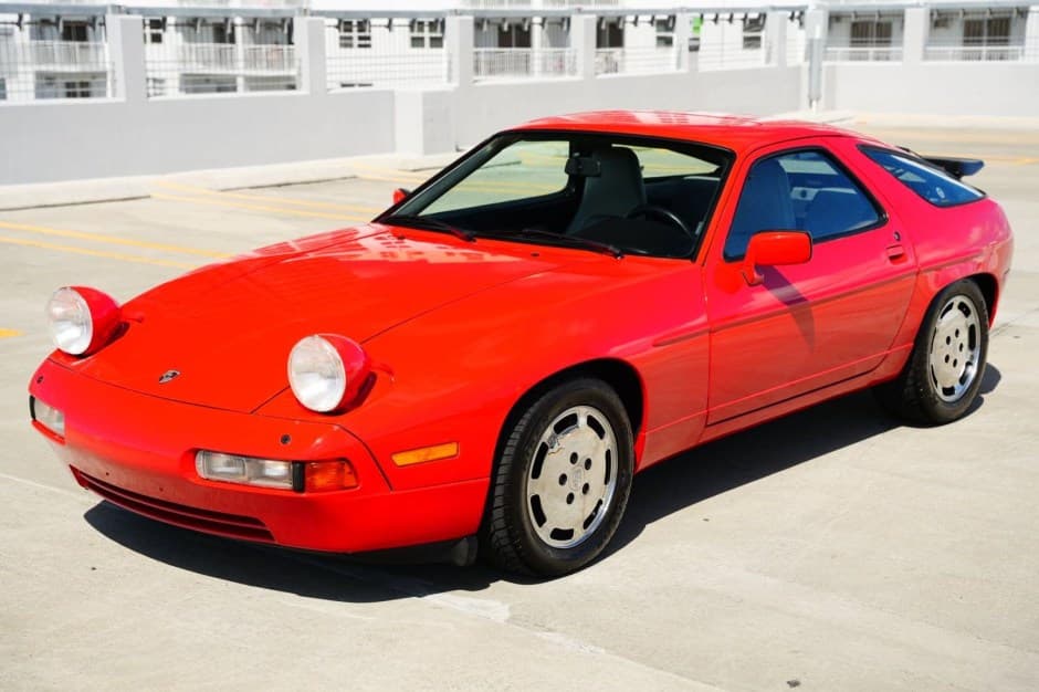 1988 Porsche 928 sold for $25,000