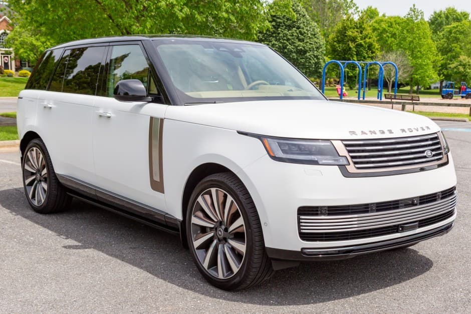 2024 Land Rover Range Rover L460 sold for $180,000