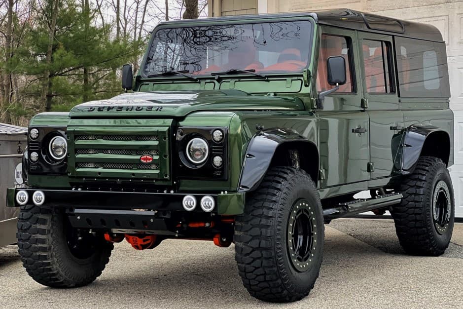 1989 Land Rover 110 / Defender 110 (Euro Spec) sold for $100,000