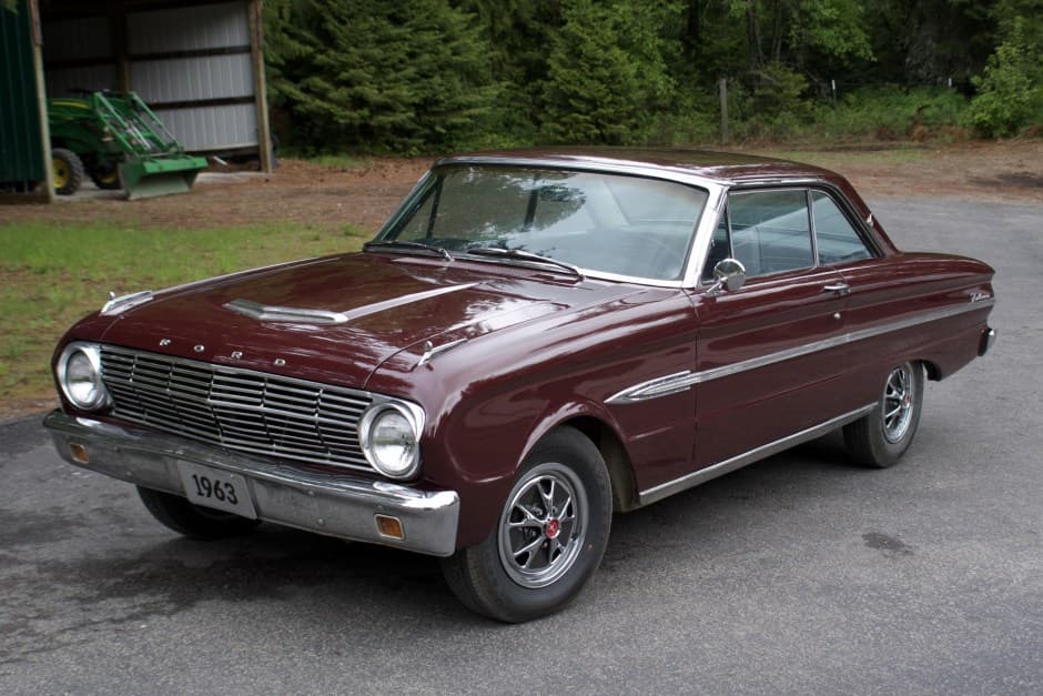1963 Ford Falcon sold for $13,250