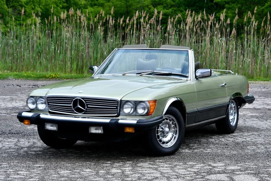 1977 Mercedes-Benz R107 SL sold for $17,750