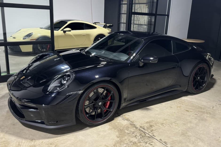 2023 Porsche 992 GT3 sold for $261,000