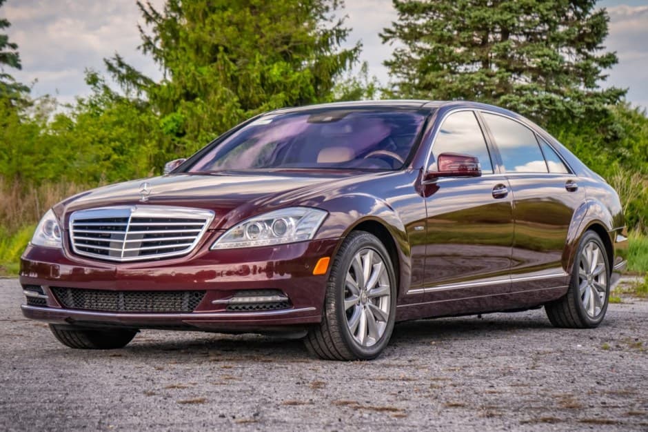 2012 Mercedes-Benz W221 S-Class sold for $23,000