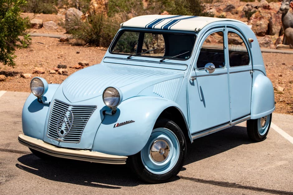 1958 Citroen 2CV sold for $14,250