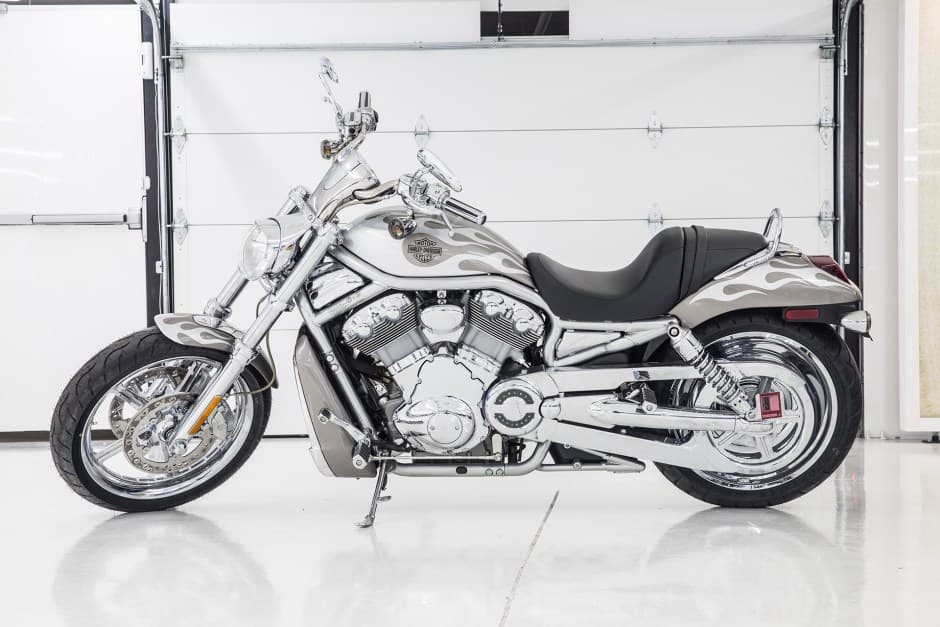 2006 Harley-Davidson V-Rod sold for $17,000