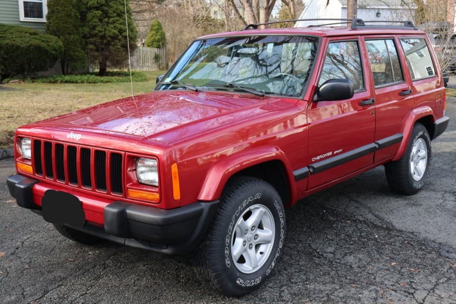1999 Jeep XJ Cherokee sold for $8,000