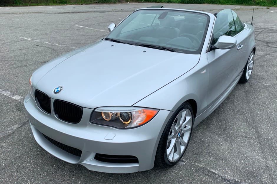 2013 BMW E82/E88 1-Series sold for $23,300