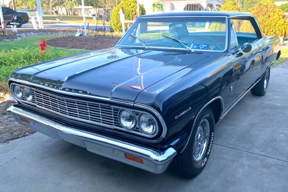 1964 Chevrolet Chevelle sold for $25,000