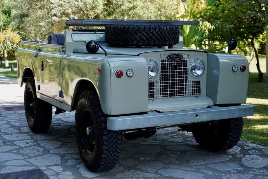 1968 Land Rover Series 88 sold for $0