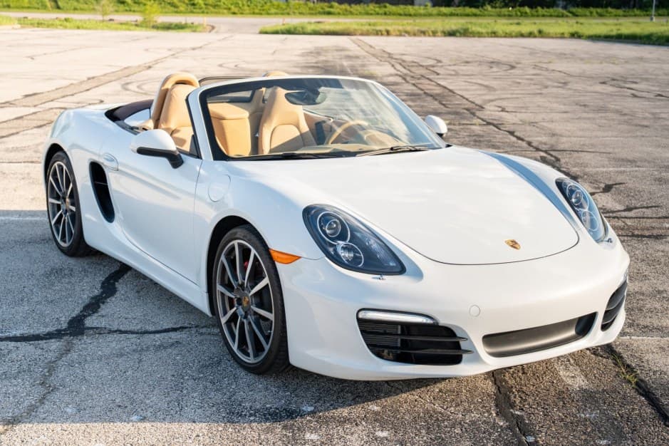 2015 Porsche 981 Boxster sold for $58,500