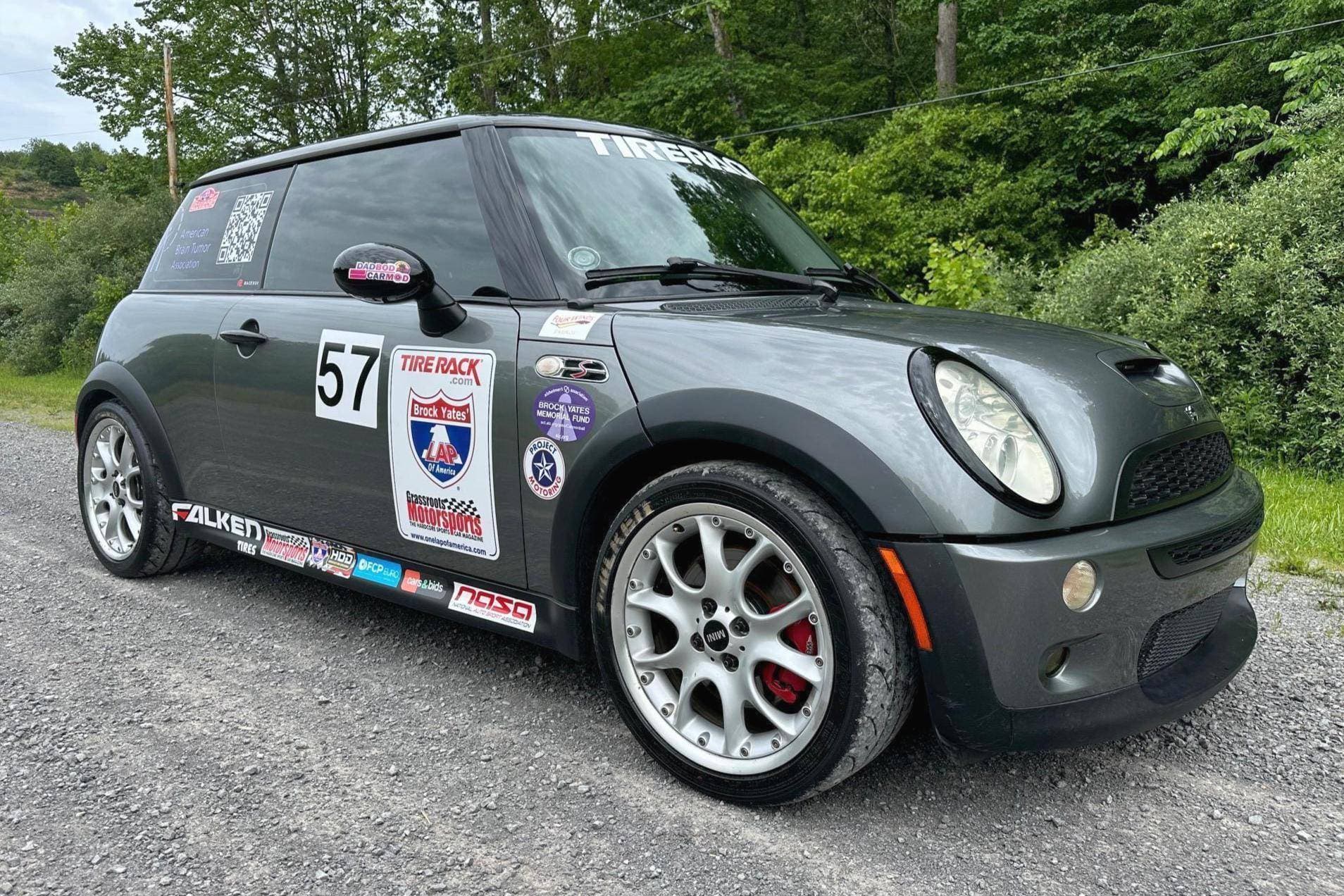 2006 MINI Cooper sold for $10,900