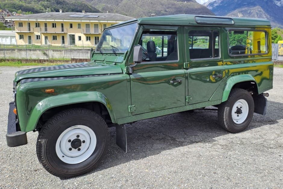 2000 Land Rover 110 / Defender 110 (Euro Spec) sold for $0