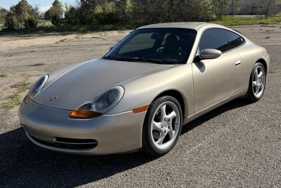 1999 Porsche 996 911 (Non-Turbo/GT2/GT3) sold for $23,000