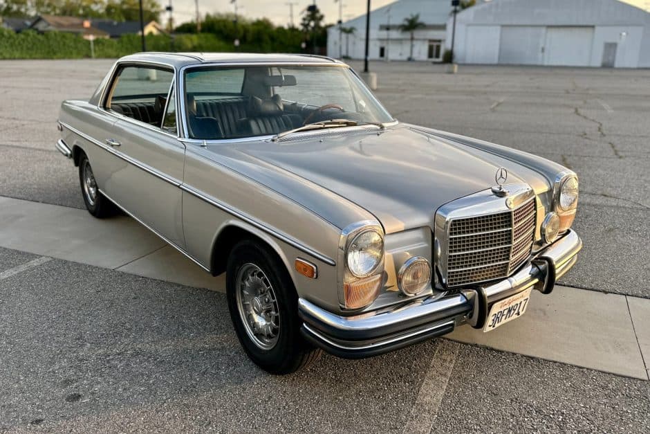 1972 Mercedes-Benz W114 & W115 sold for $8,500