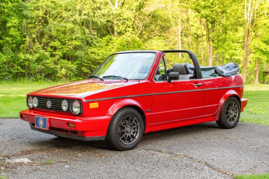 1988 Volkswagen Golf/Rabbit Cabriolet Mk1 sold for $7,400
