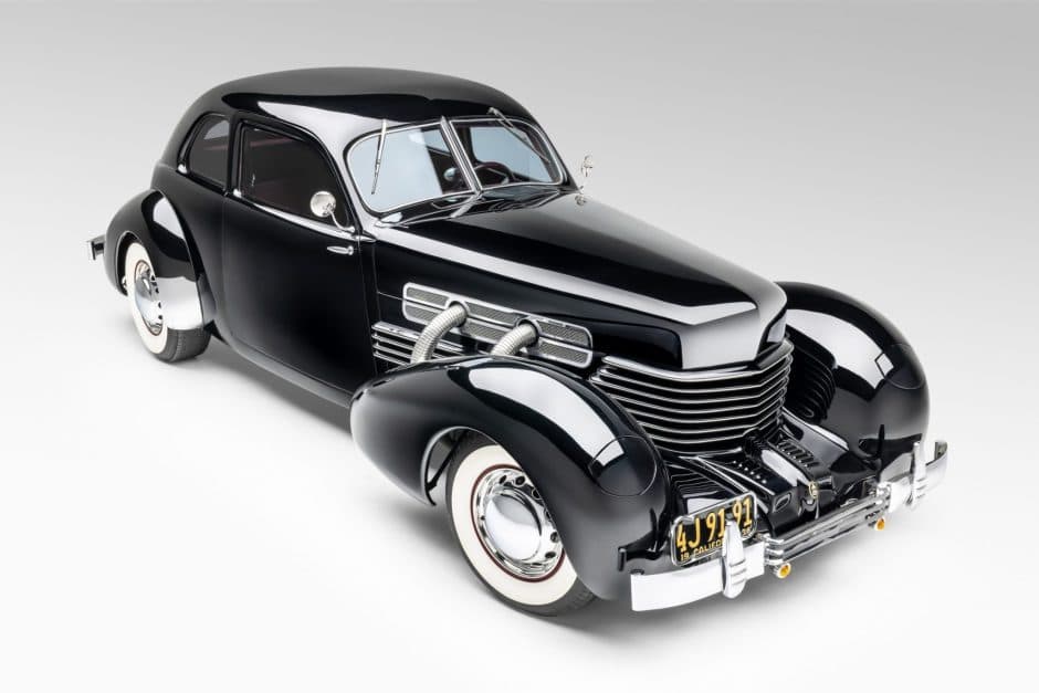 1936 Cord 810/812 sold for $82,000