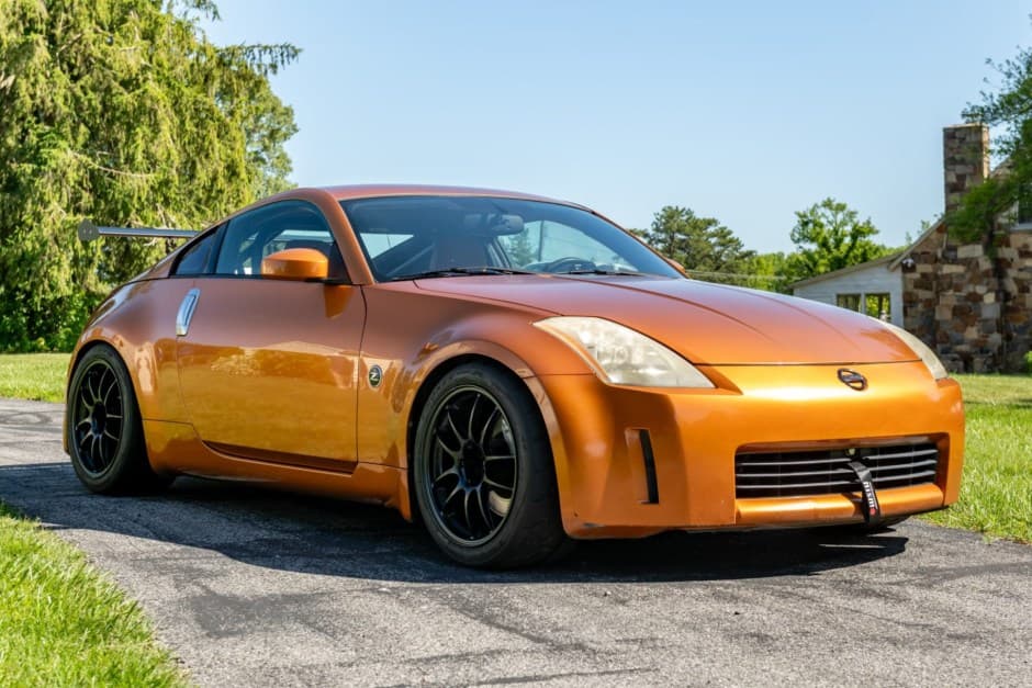 2003 Nissan 350Z sold for $7,425