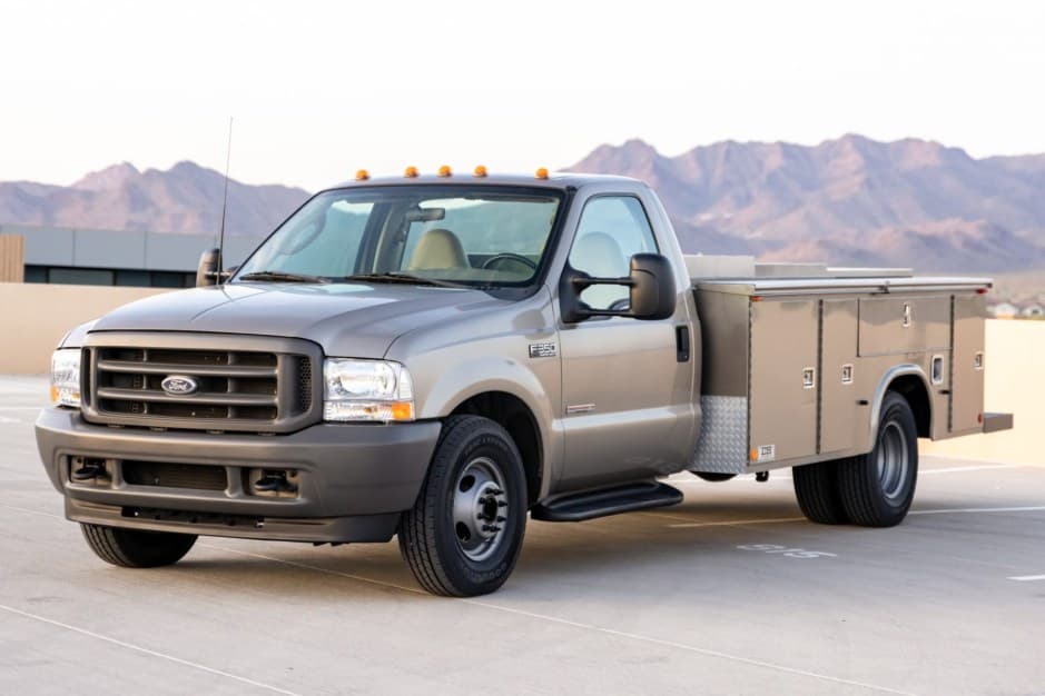 2003 Ford Super Duty 1999-2007 sold for $27,000