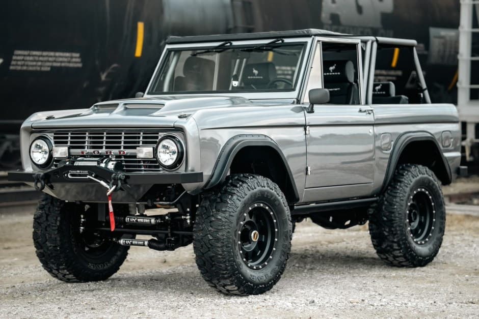 1977 Ford Bronco U13/U14/U15 1966-1977 sold for $130,000