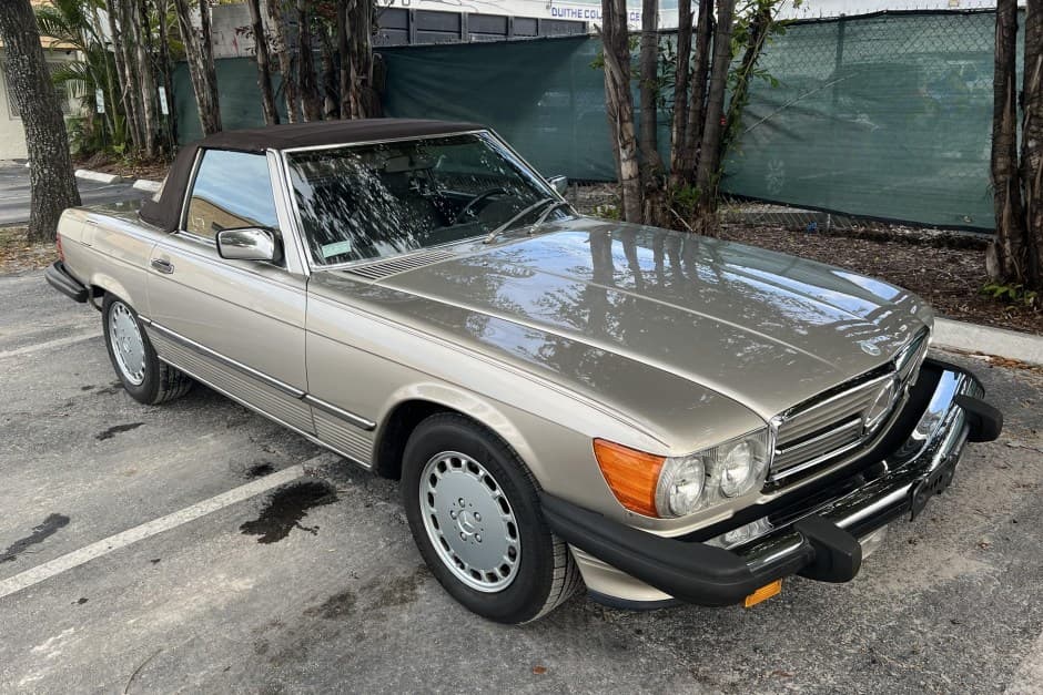 1987 Mercedes-Benz R107 SL sold for $22,255
