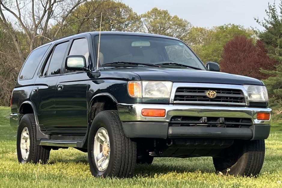 1996 Toyota 4Runner (N180) sold for $6,211