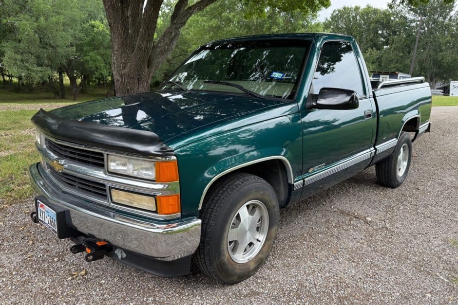 1997 Chevrolet C/K GMT400 (1988-2002) sold for $11,250