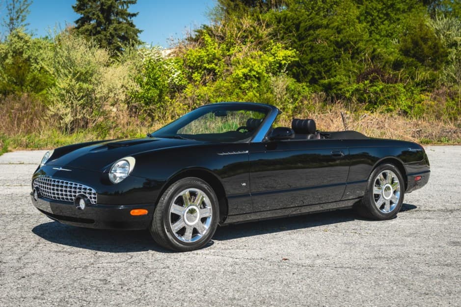 2004 Ford Thunderbird (2002-2005) sold for $13,750