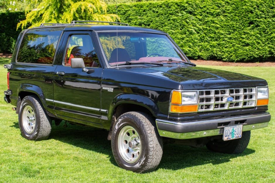 1990 Ford Bronco II sold for $6,750