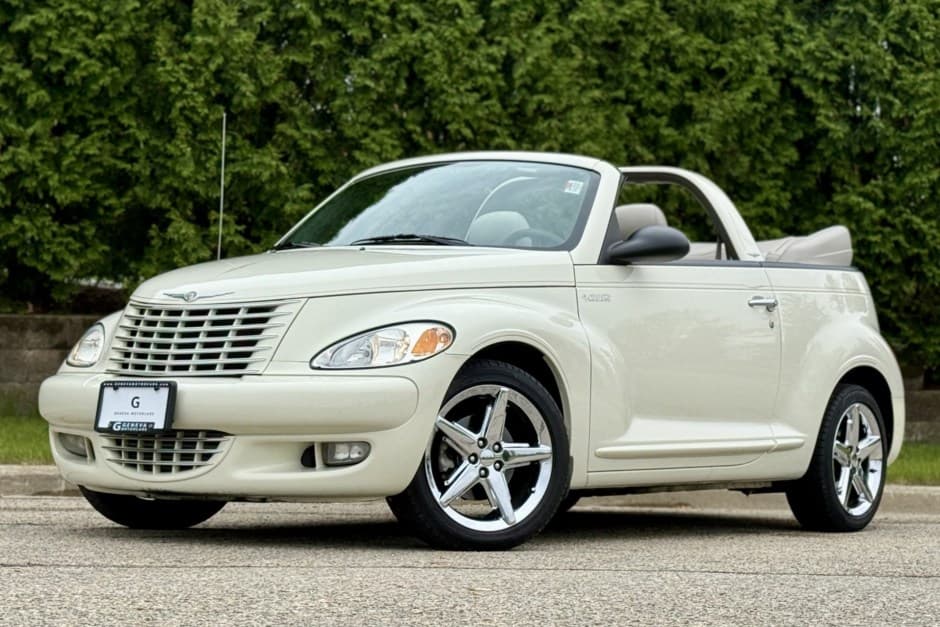 2005 Chrysler PT Cruiser sold for $11,750