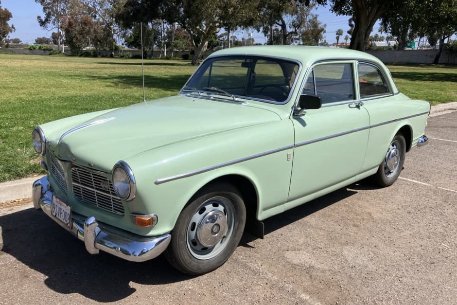 1967 Volvo Amazon sold for $6,422