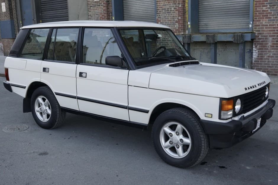 1995 Land Rover Range Rover Classic sold for $15,250