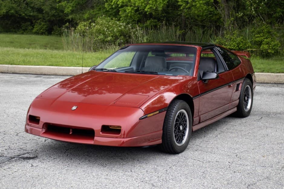 1988 Pontiac Fiero sold for $30,250