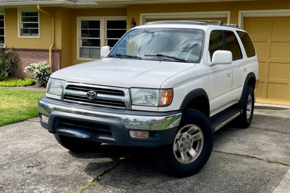 1999 Toyota 4Runner (N180) sold for $12,250