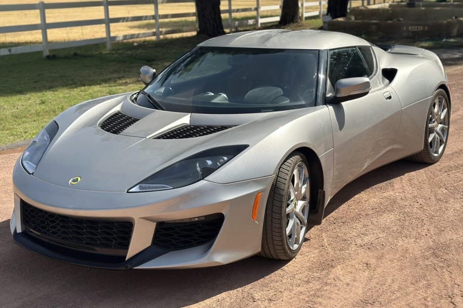 2017 Lotus Evora sold for $54,500